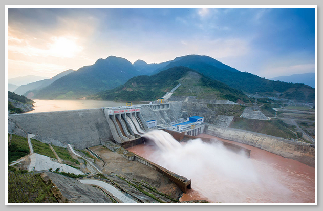Thủy điện Hòa Bình nằm ở sông Đà 